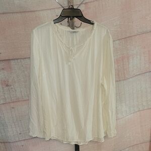 Croft And Barrow Cream Colored Long Sleeve Blouse